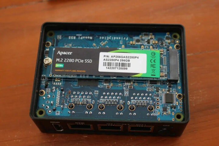 NanoPi R5S中的M.2 NVMe SSD安装