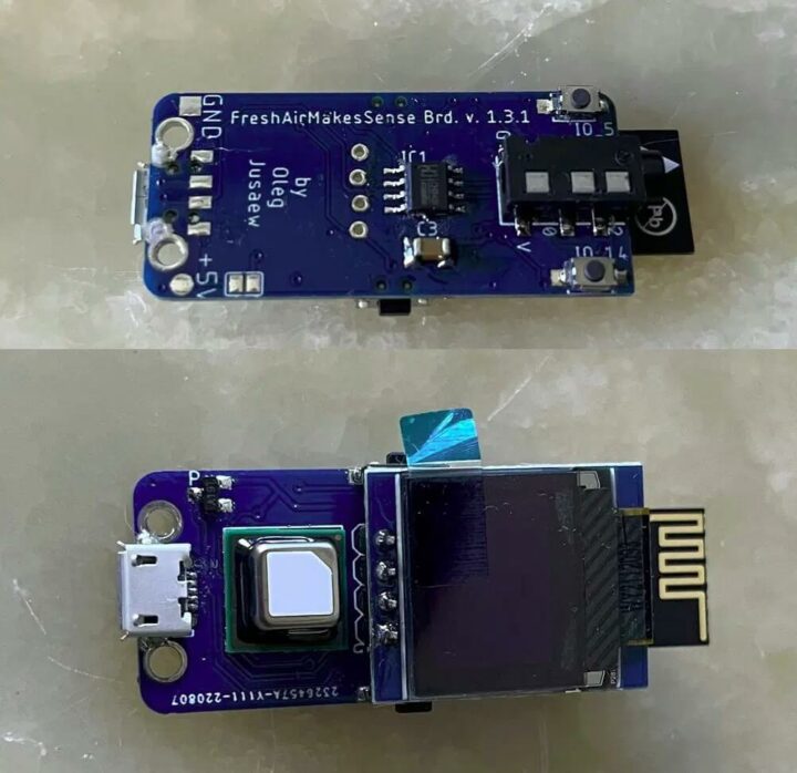 FreshAirMakesSense 板：底部带有用于附加传感器的3.5毫米插孔（顶部），OLED 显示屏（底部）